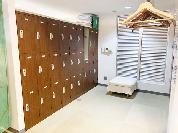 新宿西口facility_3_image_7b28885c930505fa8f63ac7dfbe5391d.jpg